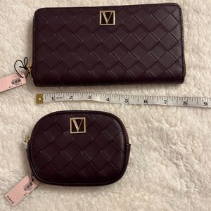 Victoria Secret - Wallet and change purse - eggplant